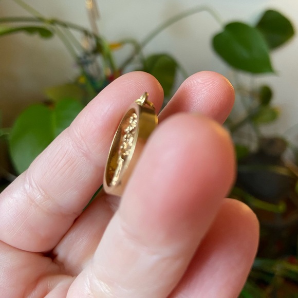 Vintage 9k Hallmarked St. Christopher Pendant - Picture 9 of 12